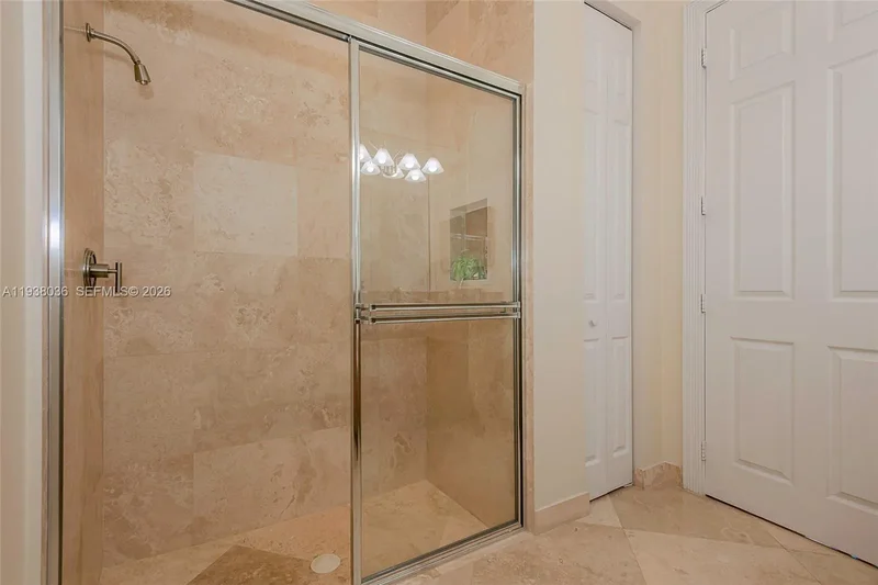 610 W Enclave Cir W, Miramar, Florida, United States. - Photo 35