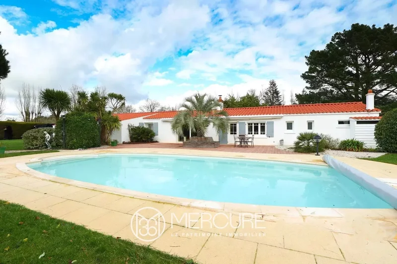 Vendée - Charming renovated farmhouse, swimming pool