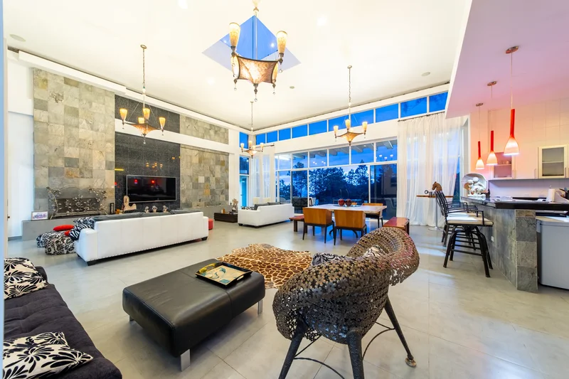Modern Mansion in the Mountains of Altos de Maria