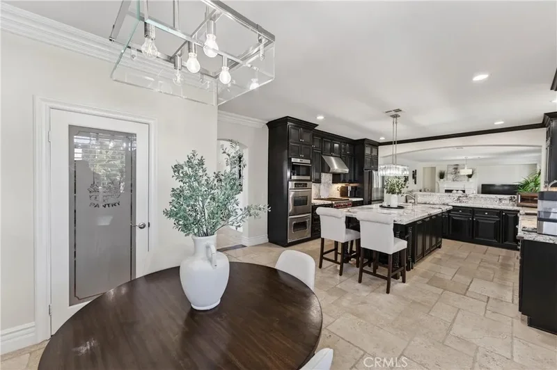 2634 Old Windmill Court, Riverside, CA 92503, Riverside, California, United States. - Photo 10