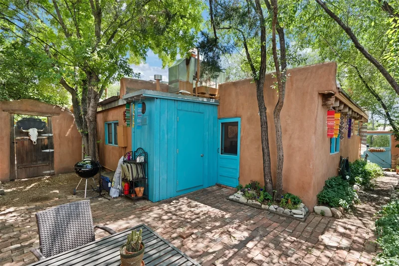 868 E Alameda Street, Santa Fe, NM 87501, Santa Fe, New Mexico, United States. - Photo 36