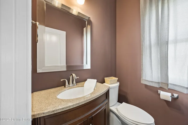 199 Crabapple Ln, Louisville, KY 40245, Watterson Park, Kentucky, United States. - Photo 32