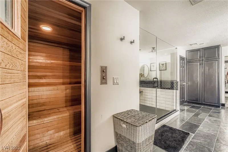 2868 S Tioga Way #0, Las Vegas, NV 89117, Las Vegas, Nevada, United States. - Photo 10