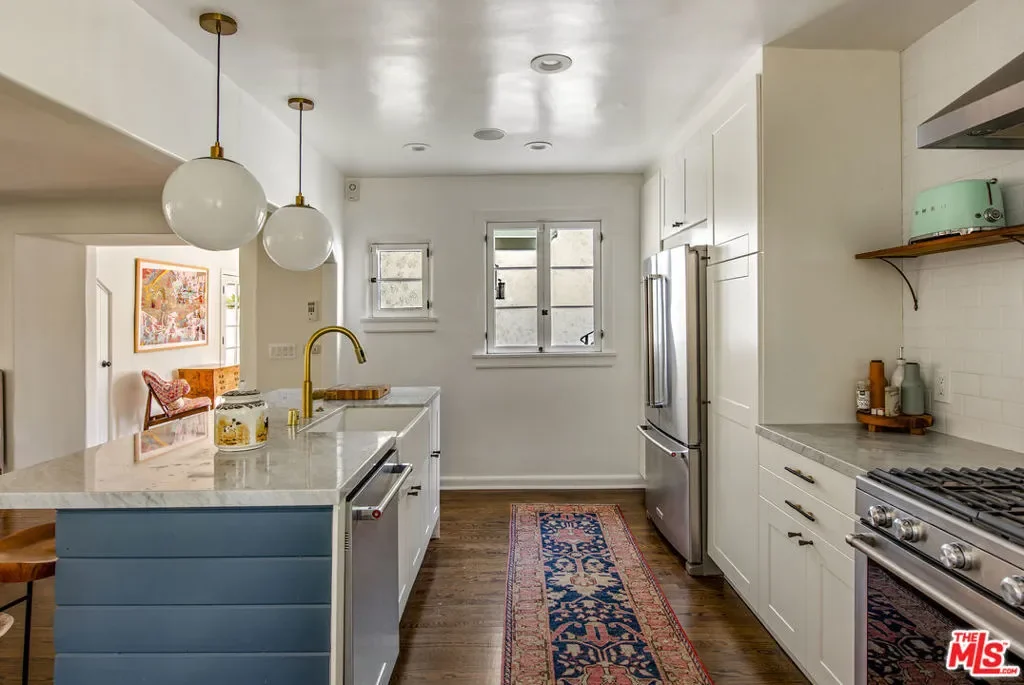 6749 Whitley Terrace, Los Angeles, California, United States. - Photo 10