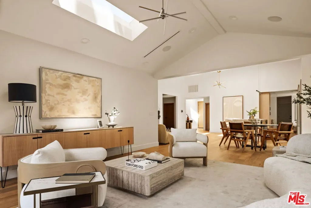 4615 Cedros Avenue, Los Angeles, California, United States. - Photo 20