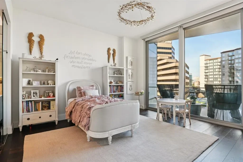 3130 N Harwood Street 705, Dallas, Texas, United States. - Photo 18