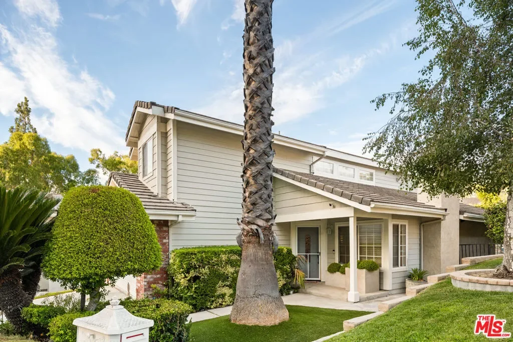 7282 Woodvale Court, Bell Canyon, California, United States. - Photo 4