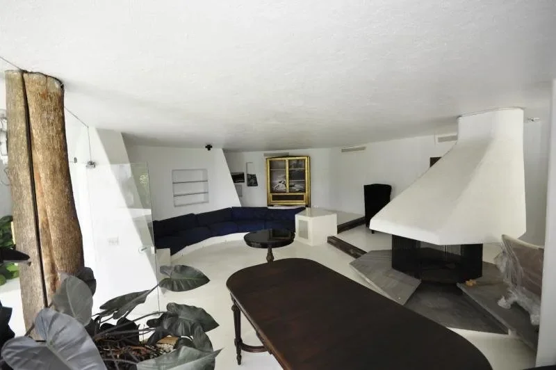 Gallery photo 1