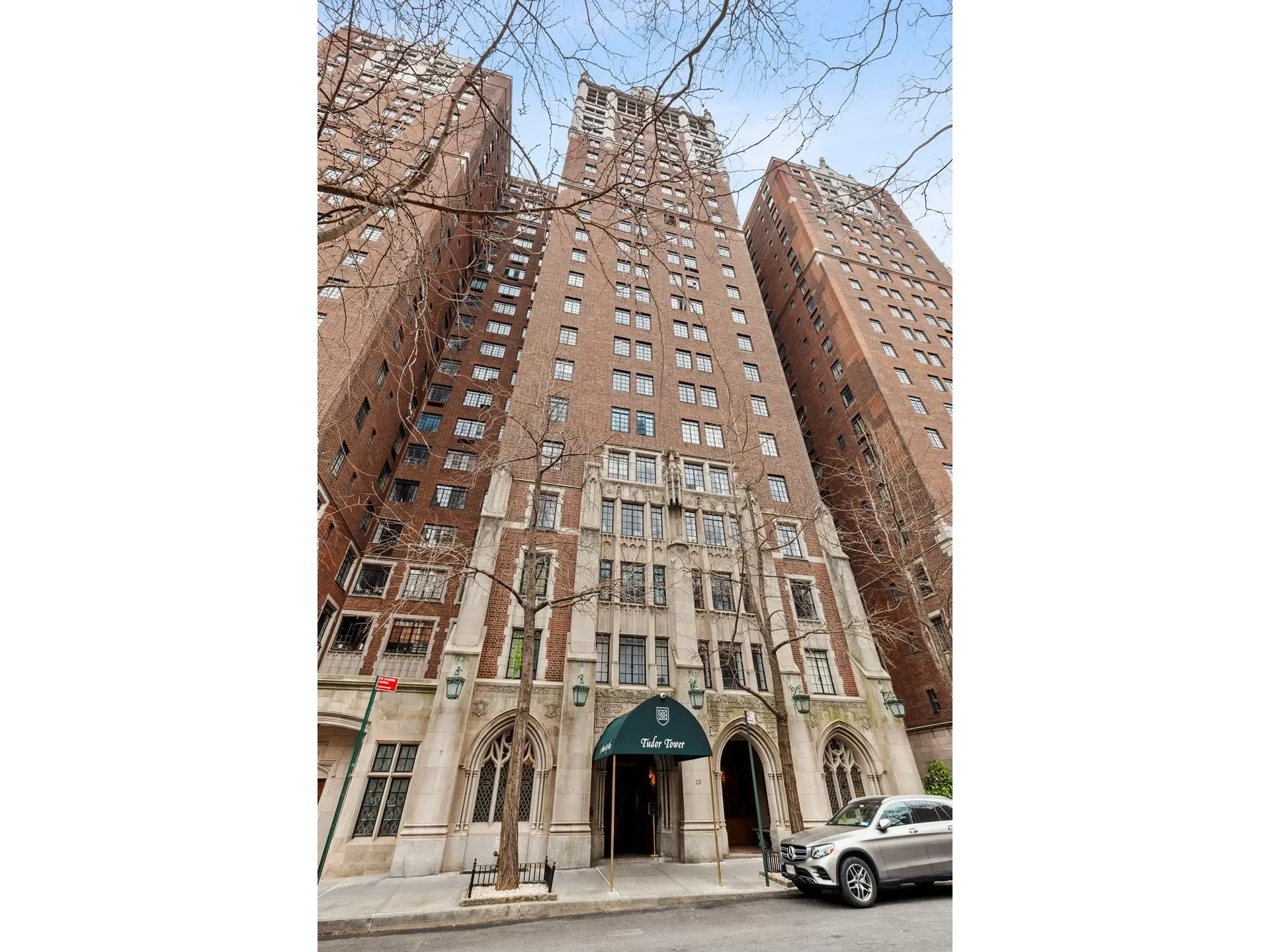 Tudor Tower, 25 TUDOR CITY PL, New York, New York, United States. - Photo 6
