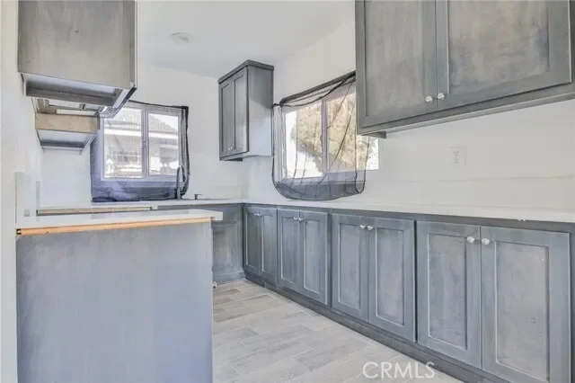 430 W 64th, Los Angeles, CA 90003, Los Angeles, California, United States. - Photo 14