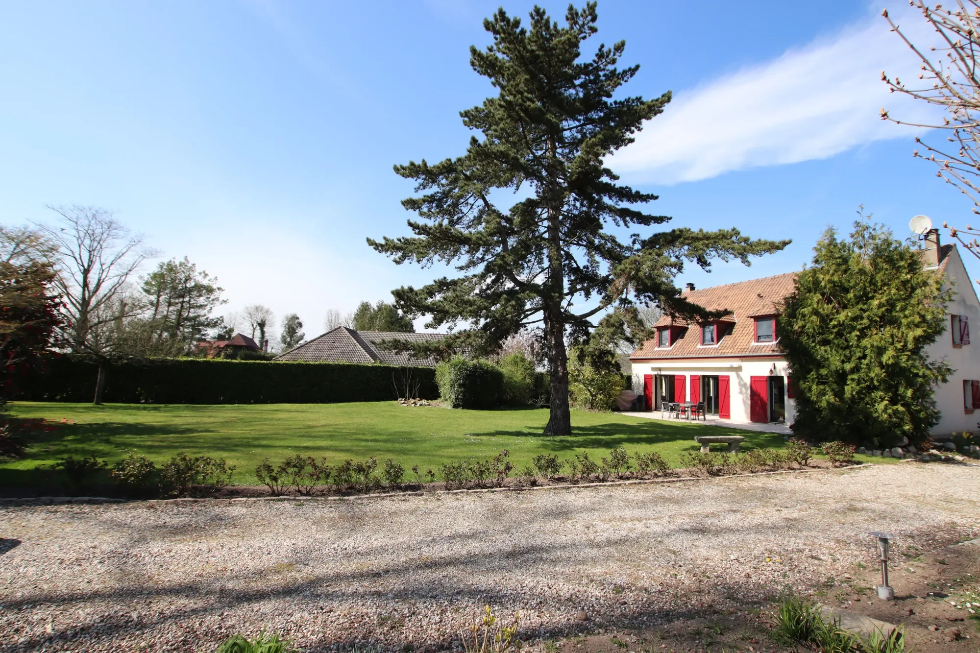 Luneray, Normandy, France. - Photo 17