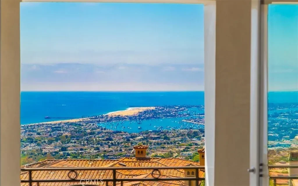 22 Pelican Crest Drive, Newport Beach, California, United States. - Photo 53