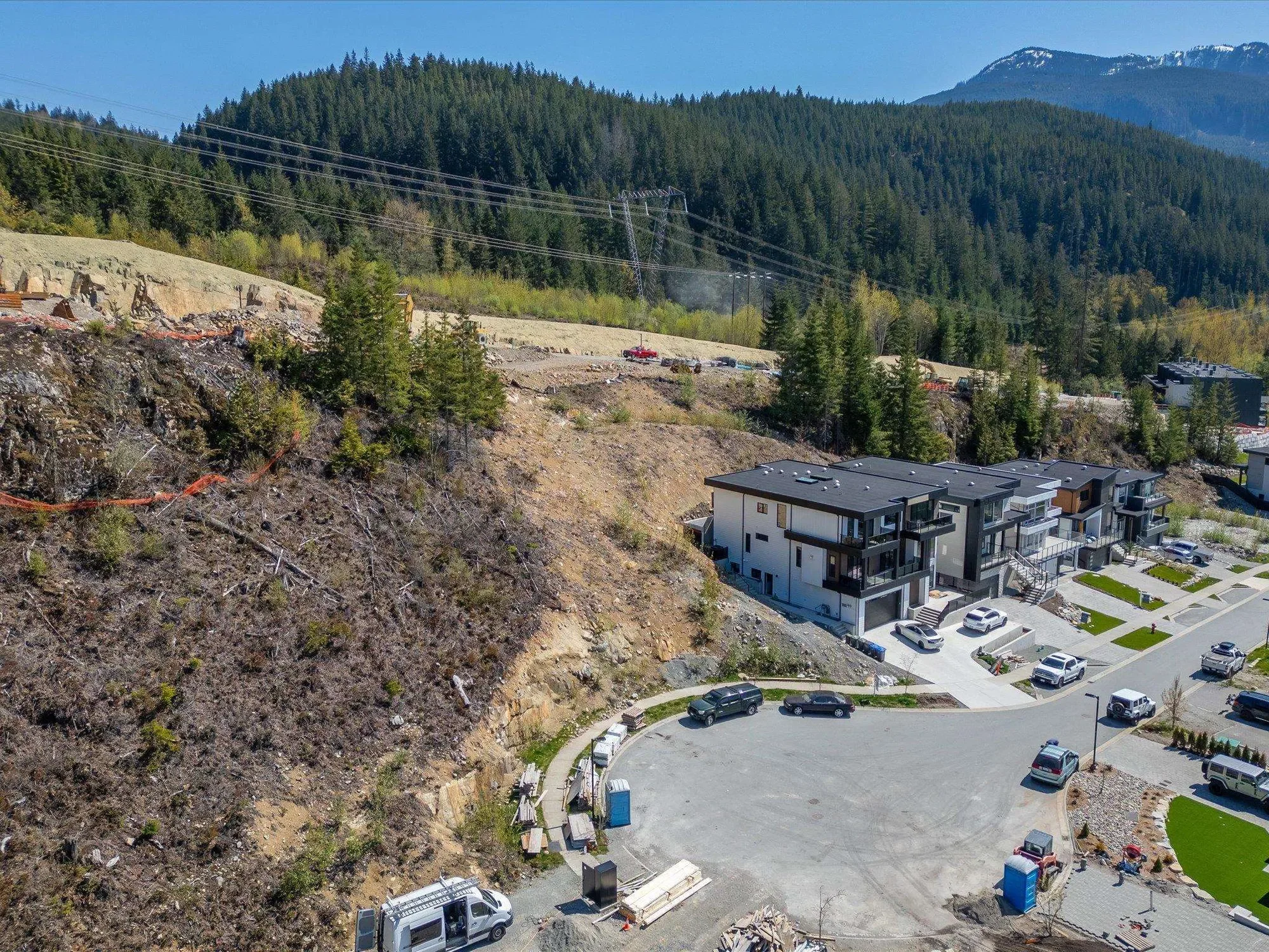 3385 Mamquam Road 34, Squamish, British Columbia, Canada. - Photo 8