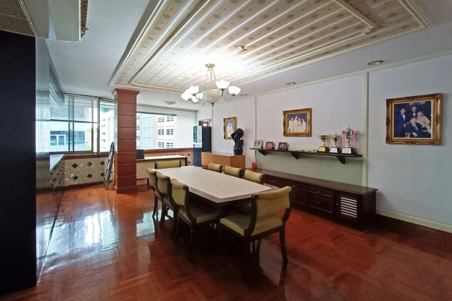 Gallery photo 8