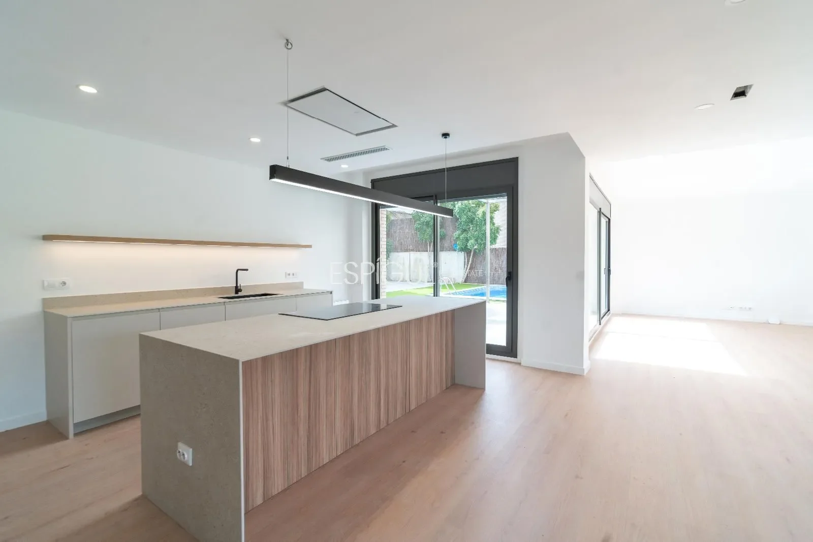 Gallery photo 1