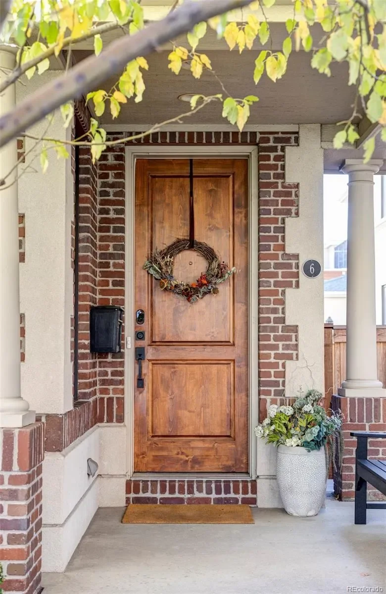 6 S Madison Street, Denver, Colorado, United States. - Photo 38