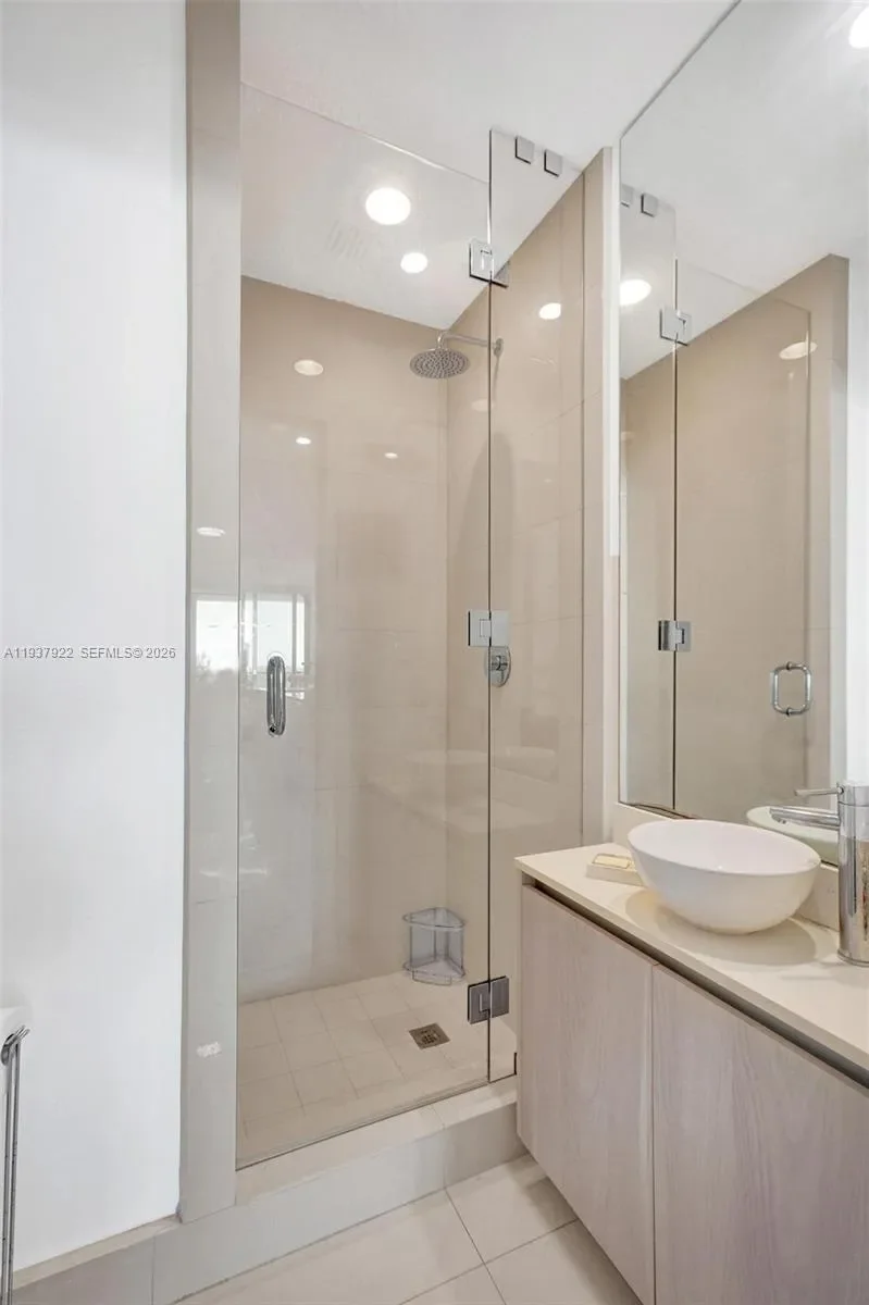 480 NE 31st St 1705, Miami, Florida, United States. - Photo 36