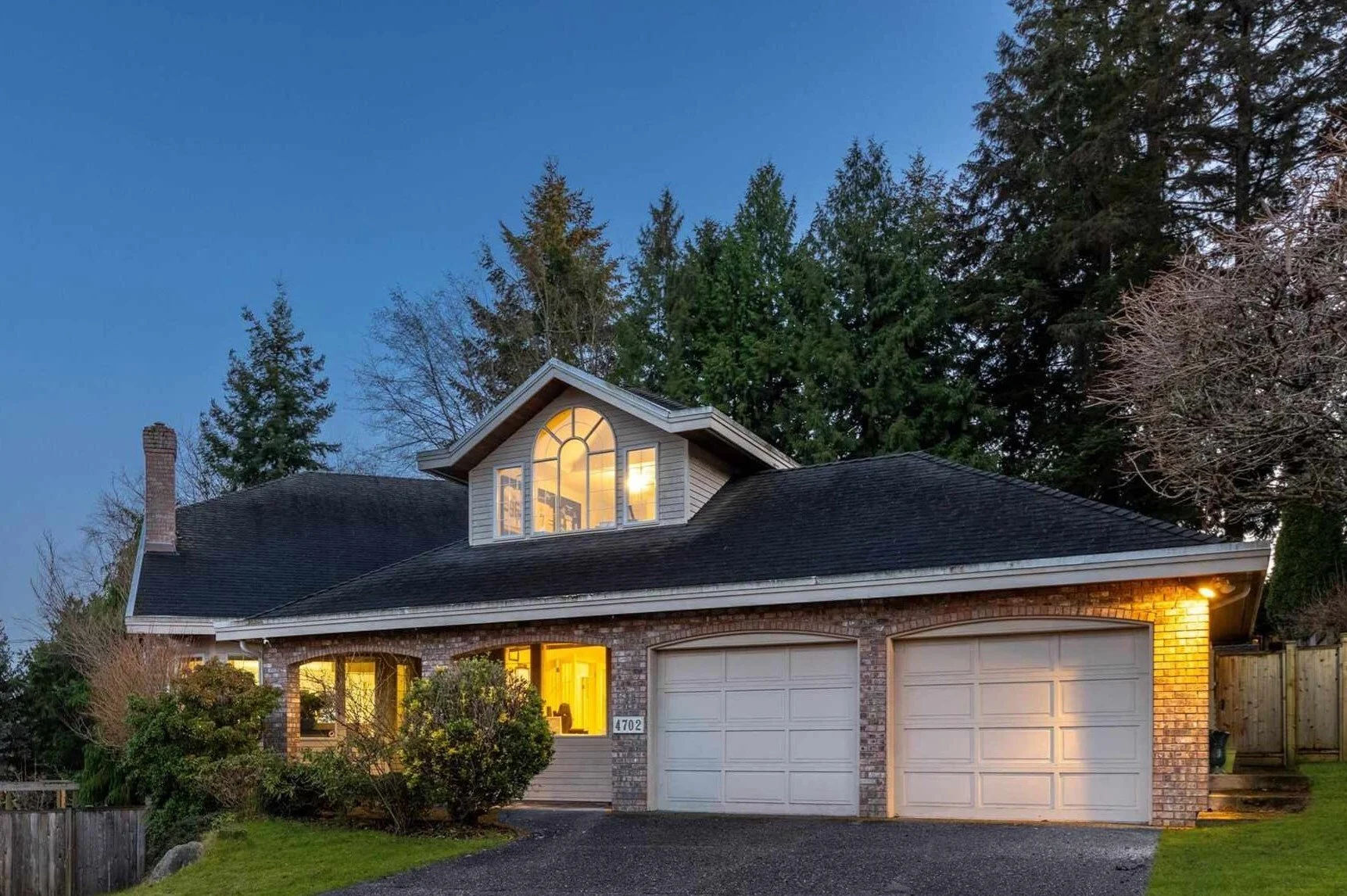 Exterior photo 4