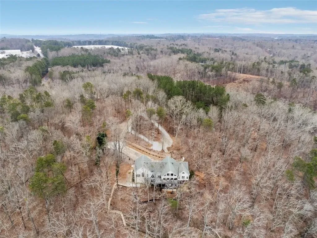 Single Family Residence in Gainesville