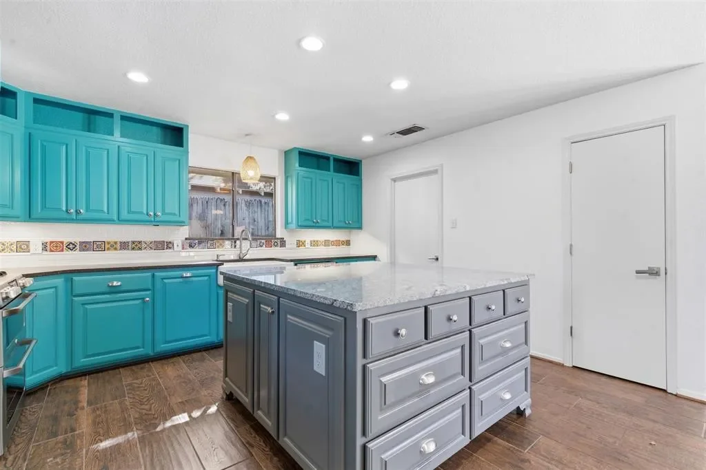 2201 Mistletoe Boulevard, Fort Worth, Texas, United States. - Photo 6