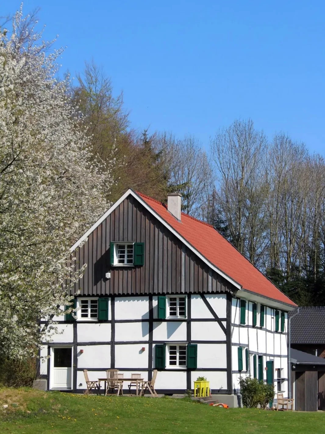 40 Ratingen, Germany, Ratingen, North Rhine-Westphalia, Germany. - Photo 7