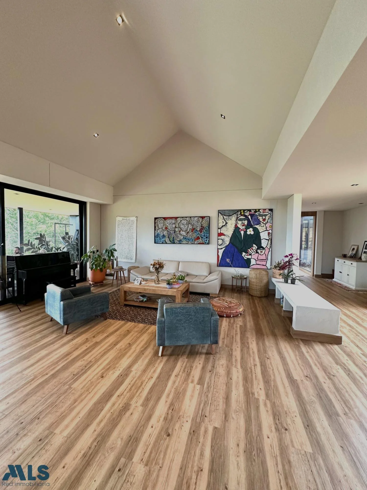 Gallery photo 5