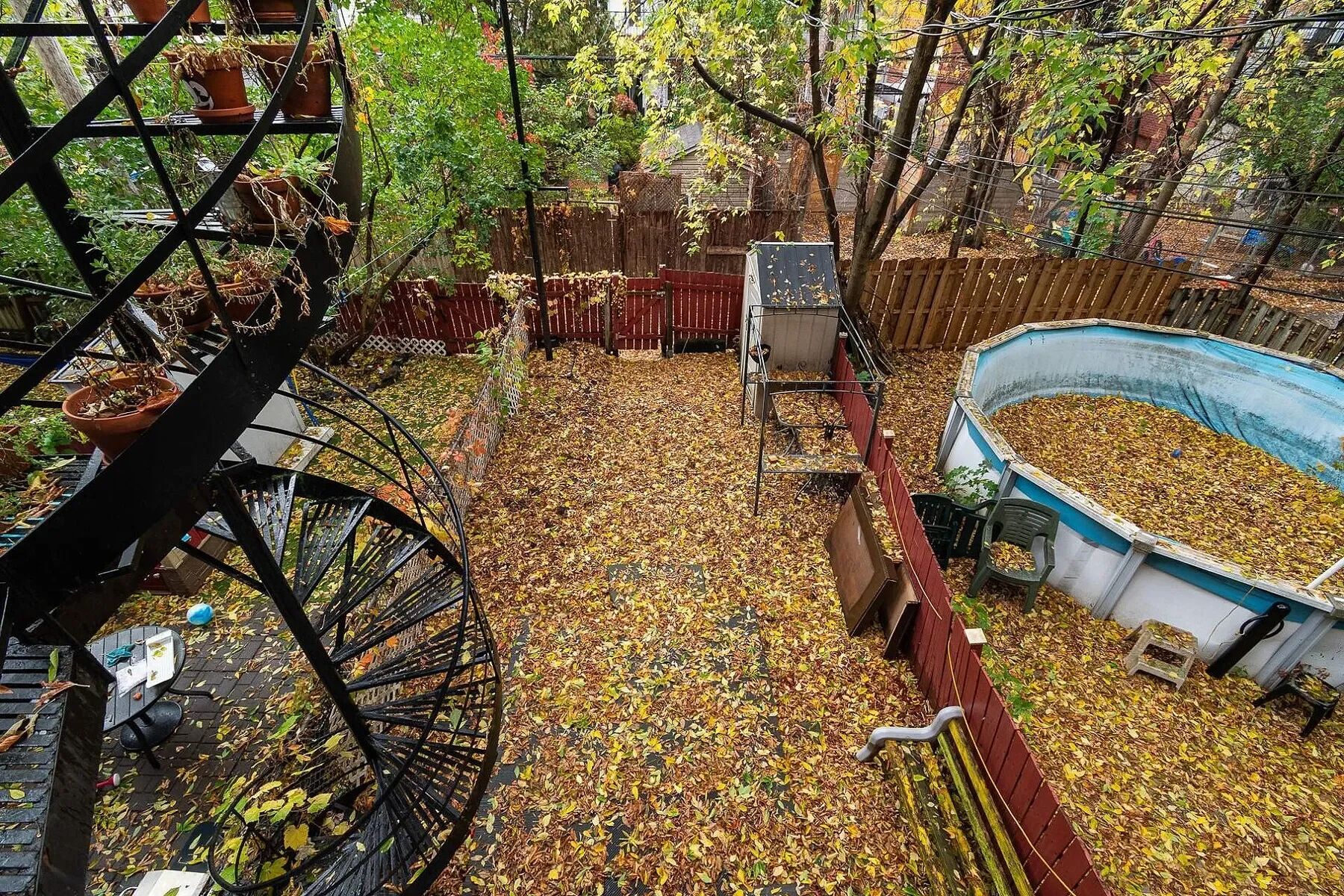 Exterior photo 6