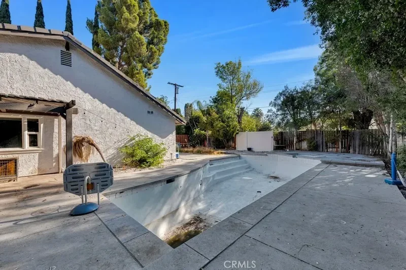 10122 Jovita Avenue, Los Angeles, California, United States. - Photo 28