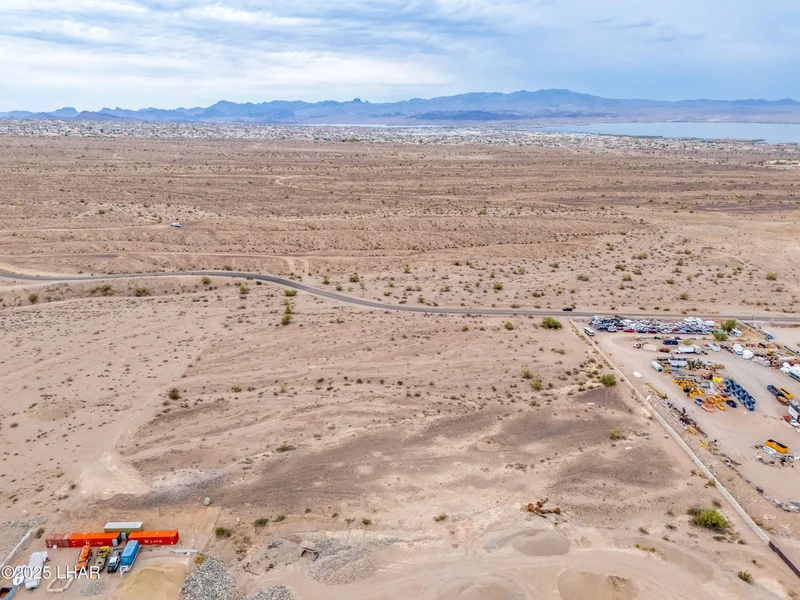 0000 Chenoweth Rd, Lake Havasu City, AZ 86404, Desert Hills, Arizona, United States. - Photo 15