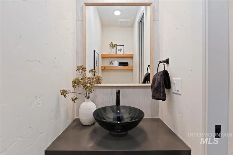 60 N Feather Reed Ave., Meridian, ID 83642, Meridian, Idaho, United States. - Photo 33
