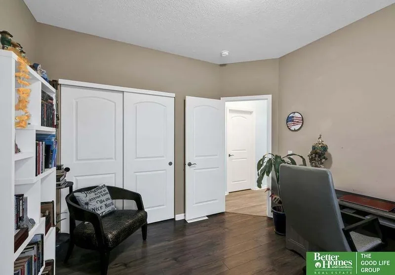 8002 Kilpatrick Parkway, Bennington, NE 68007, Bennington, Nebraska, United States. - Photo 25
