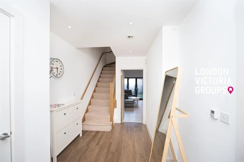 Pipit Drive, London, London, England, United Kingdom. - Photo 27