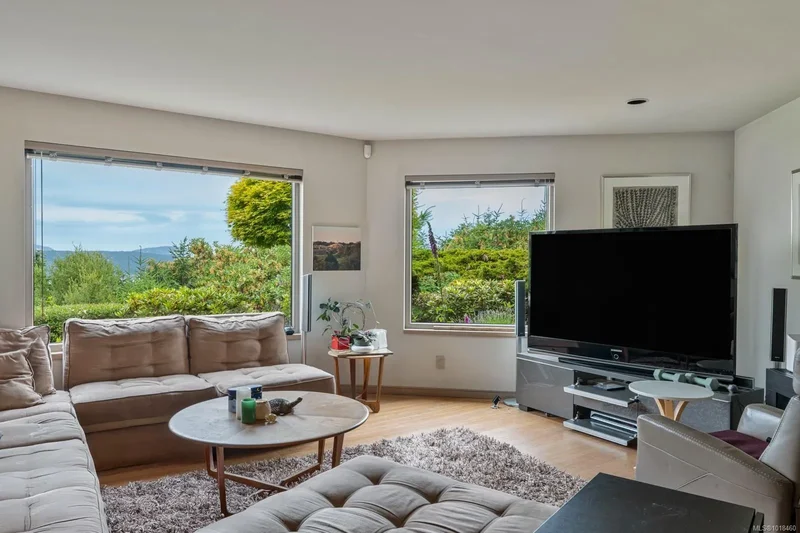 11406 Sycamore Dr, North Saanich, British Columbia, Canada. - Photo 45