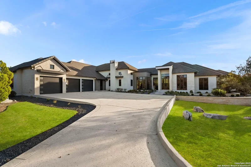 121 Greystone Pt, Boerne, TX 78006, Boerne, Texas, United States. - Photo 10