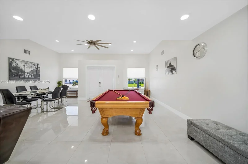 31 SE 12th St, Pompano Beach, Florida, United States. - Photo 8
