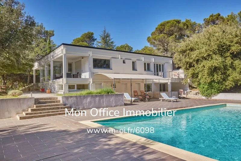 Référence : 6098-DVI - Villa 6 pièces - 240m2 , piscine, vue au calme absolue - terrain de 12 340m2