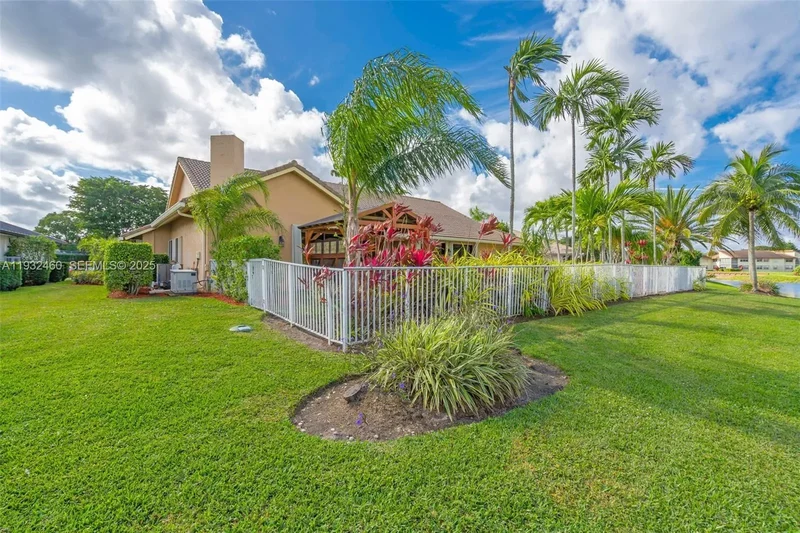 7840 NW 86th Ter, Coral Springs, Florida, United States. - Photo 47