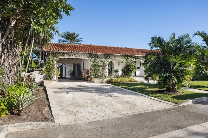 1233 102nd St, Bal Harbour, Florida, United States. - Photo 41