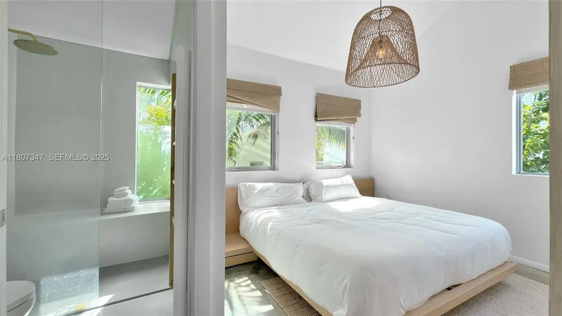 734 Michigan Ave 7, Miami Beach, Florida, United States. - Photo 20