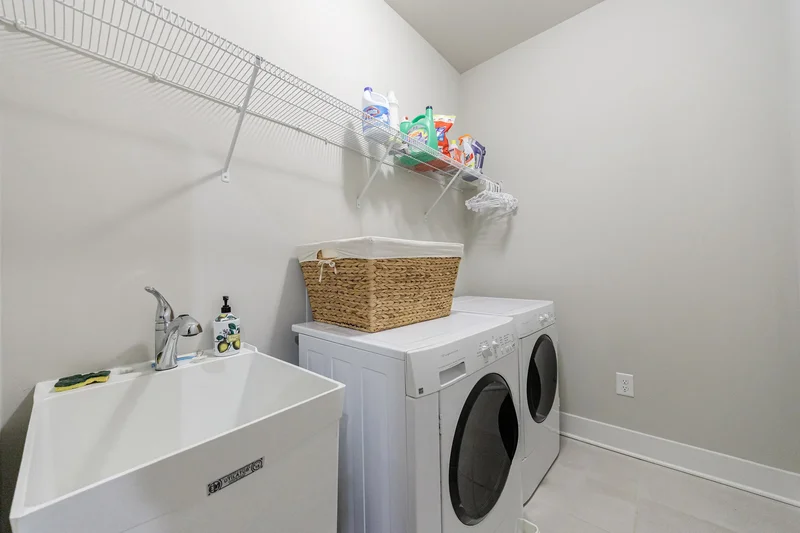 767 Hadley Lane NE , Marietta, GA 30068-5529, Marietta, Georgia, United States. - Photo 33