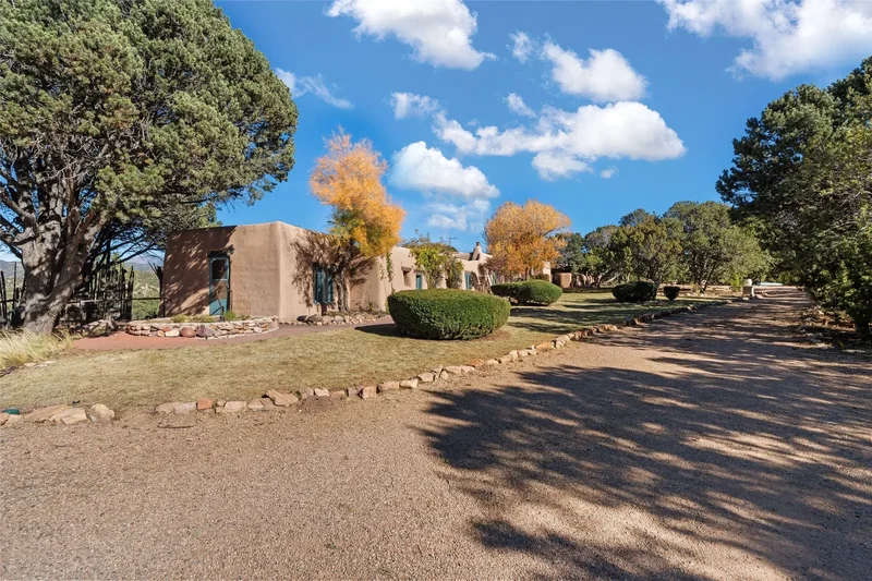 185 Brownell Howland Road , Santa Fe, NM 87501, Santa Fe, New Mexico, United States. - Photo 84
