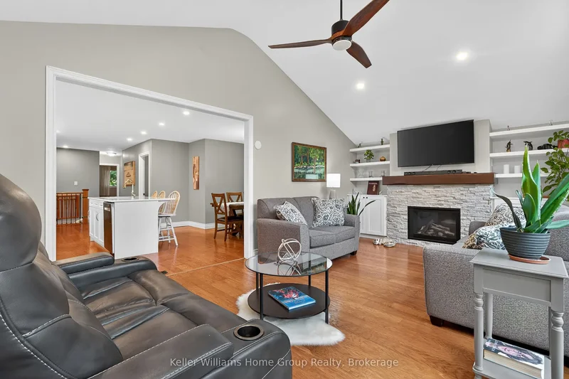 328 Burnett Avenue, Cambridge, ON N1T 1G6, Cambridge, Ontario, Canada. - Photo 2
