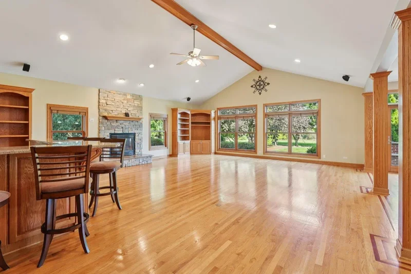 9804 Palmer Drive, Lakewood, IL 60014, Village of Lakewood, Illinois, United States. - Photo 5