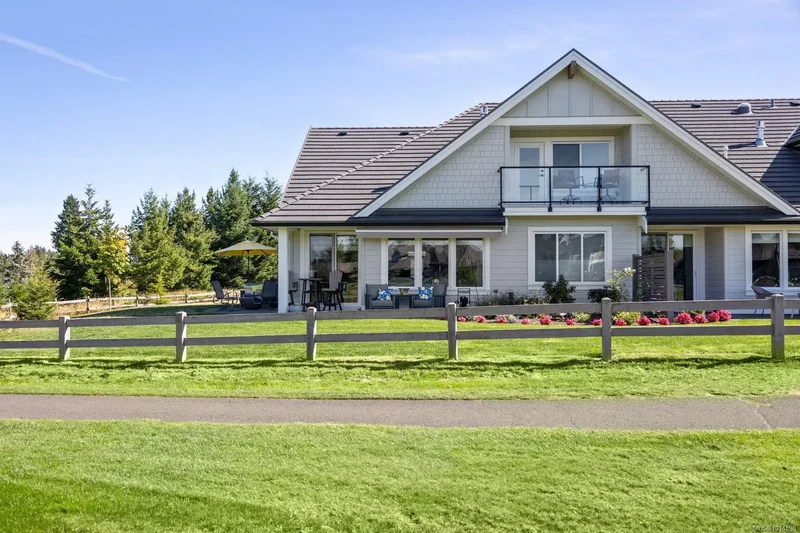 1444 Crown Isle Dr 106, Courtenay, British Columbia, Canada. - Photo 23