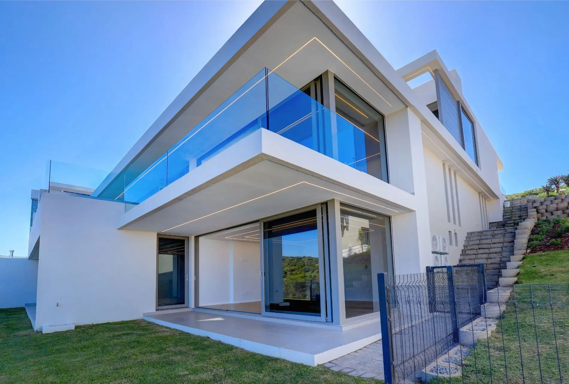 Exterior photo 7