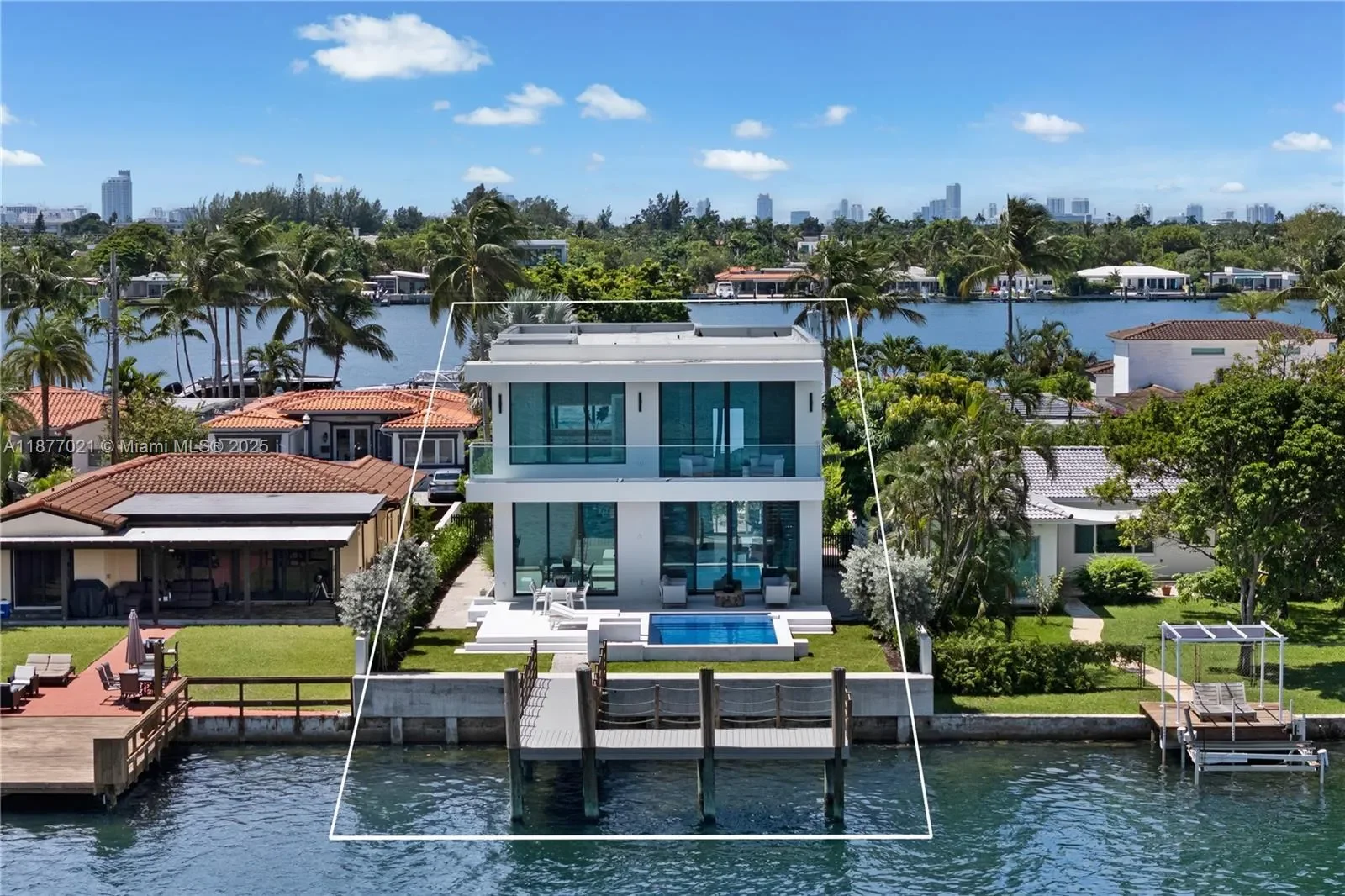 1351 Stillwater Dr, Miami Beach, Florida, United States. - Photo 28