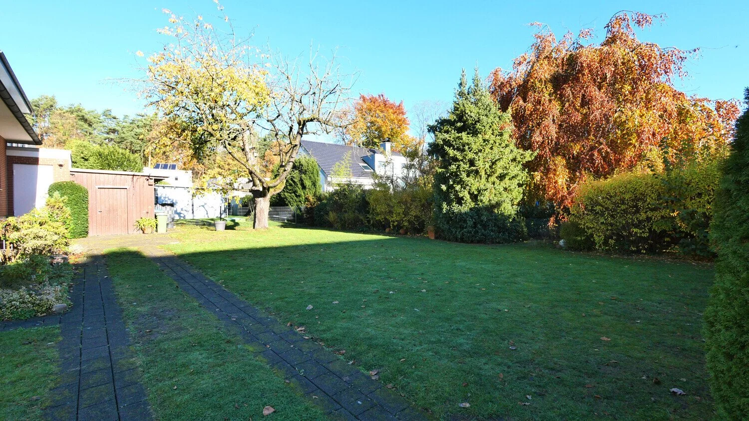 Exterior photo 7