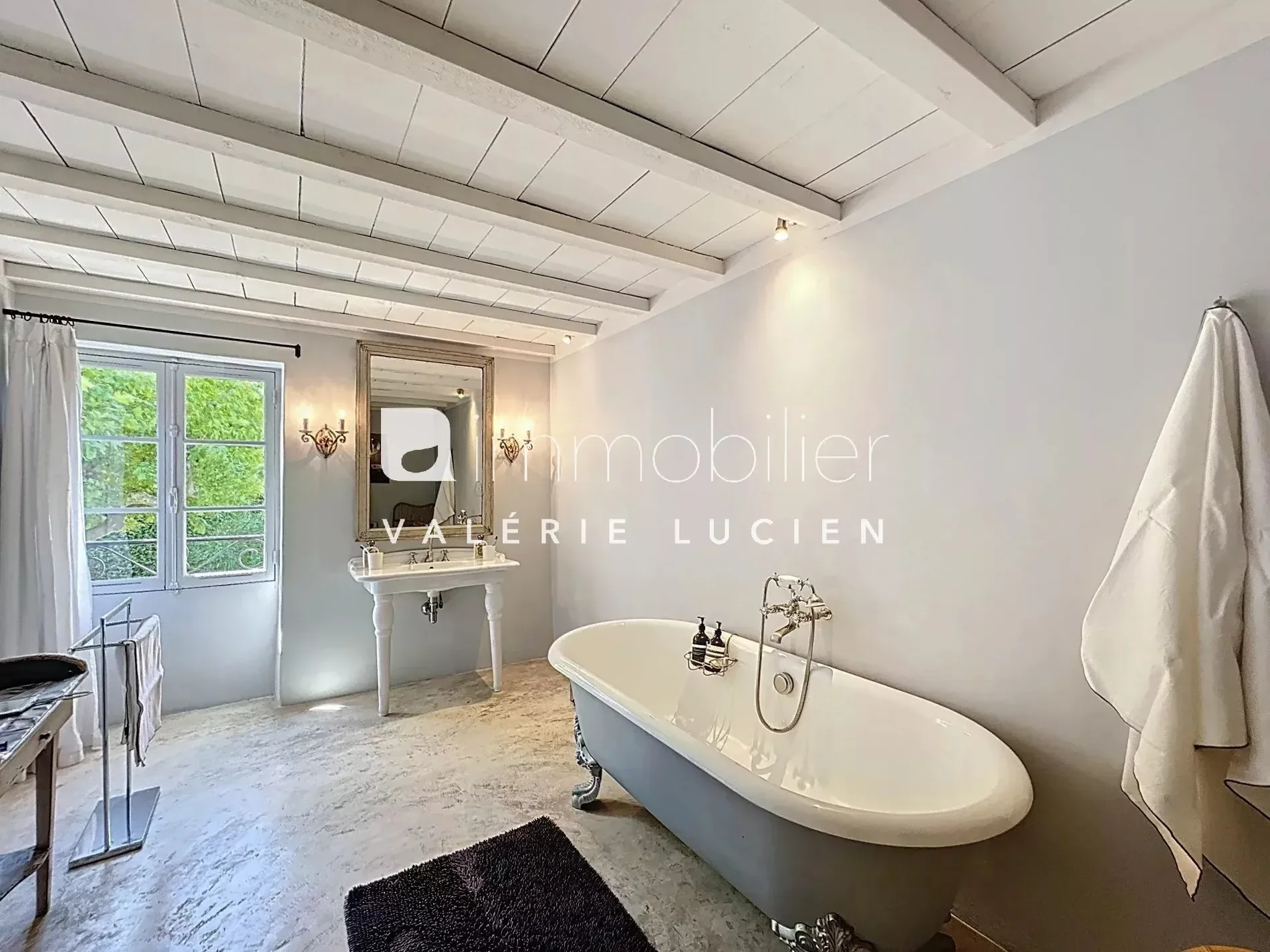 Gallery photo 4