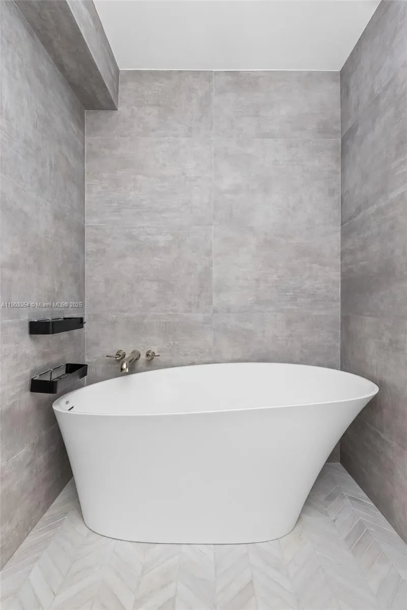 1341 Sorolla Ave, Coral Gables, Florida, United States. - Photo 31