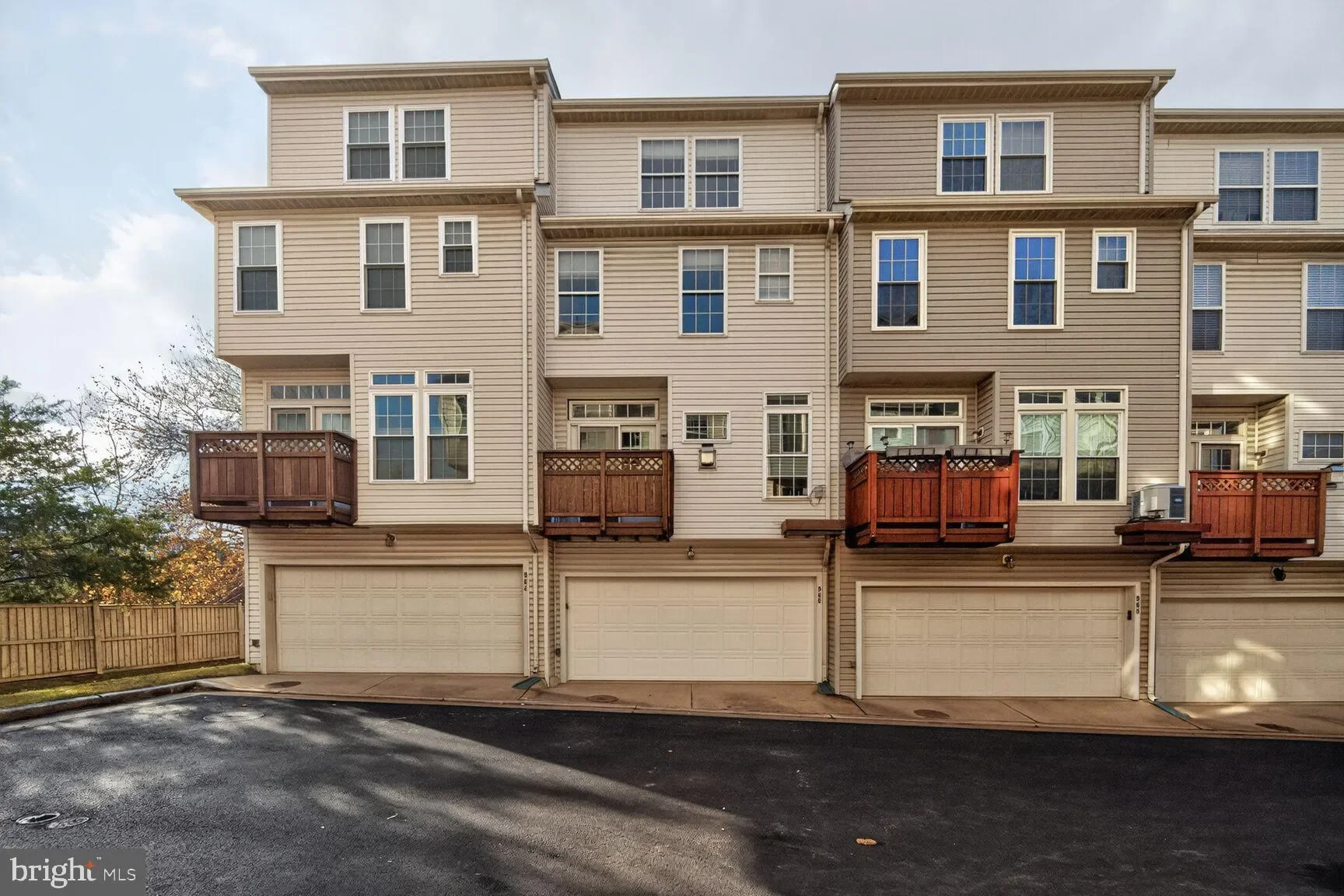 966 Harrison Circle, Alexandria, VA 22304, Alexandria, Virginia, United States. - Photo 20